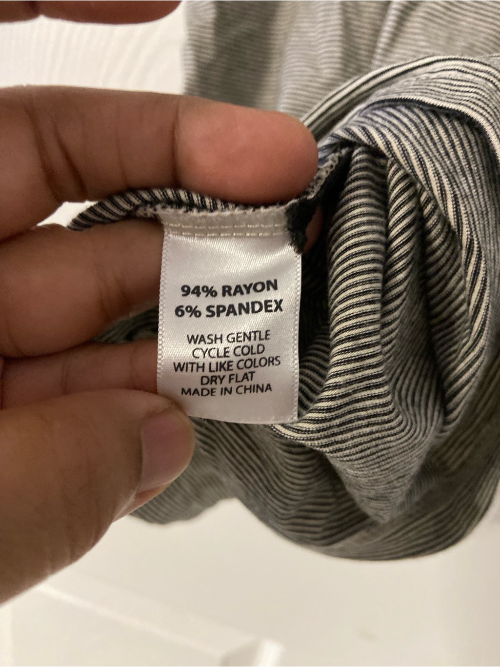 T39a- Nom Pinstripe Ruched Maternity T-Shirt — image 3 of 5